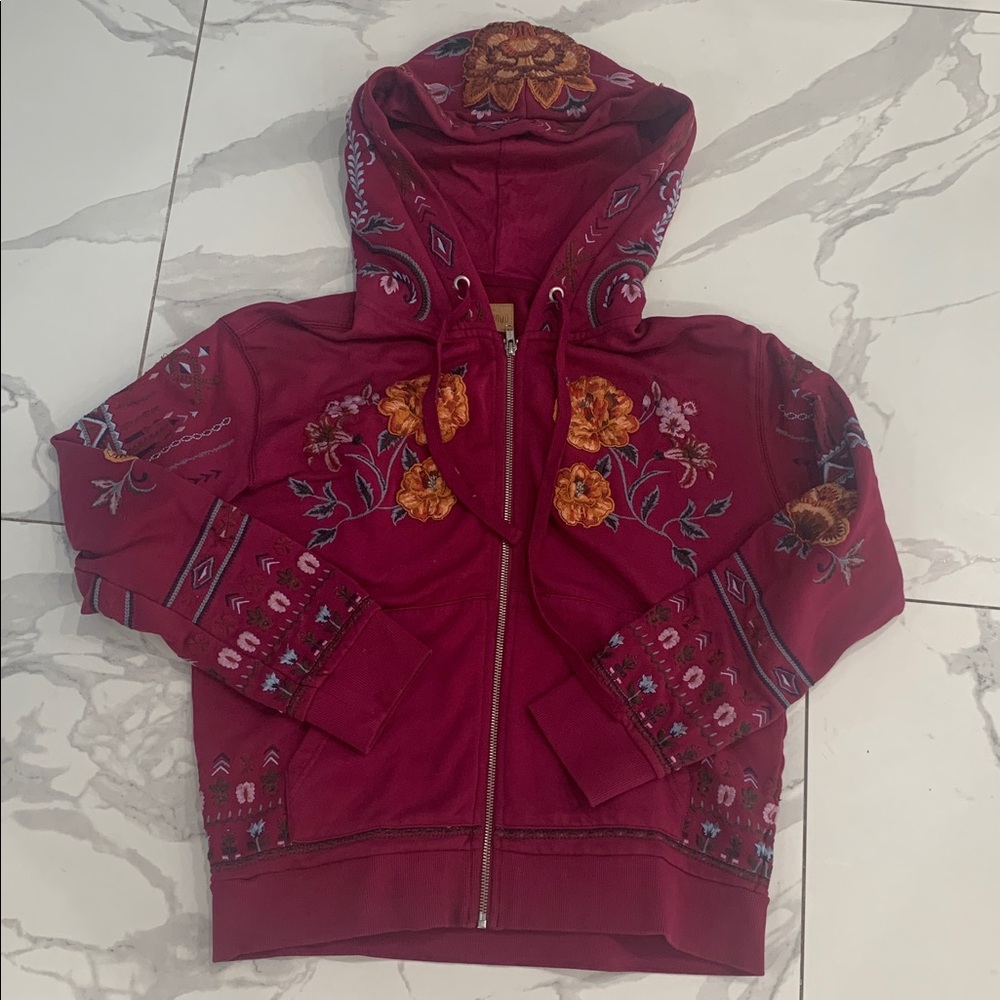 Driftwood Jacket Women Sz Medium Maroon Teddy Floral Embroidered Zip Up Hoodie